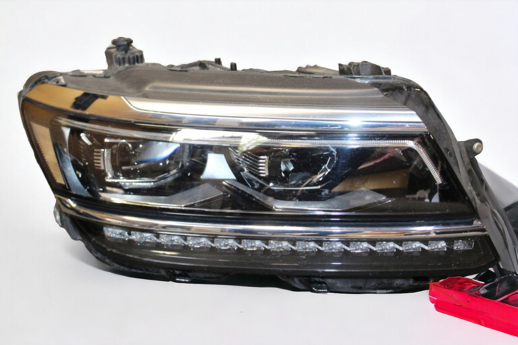 Frontscheinwerfer VW Tiguan 5NB941082D LED Rechts Scheinwerfer Headlight