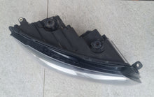 Laden Sie das Bild in den Galerie-Viewer, Frontscheinwerfer VW Touran 1T1941006H Rechts Scheinwerfer Headlight SCH8733244357yc