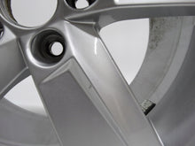 Laden Sie das Bild in den Galerie-Viewer, 1x Alufelge 16 Zoll 7.0&quot; 5x100 46ET Glanz Silber 6V0601025 Skoda Fabia Iii
