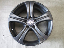 Laden Sie das Bild in den Galerie-Viewer, 4x Alufelge 18 Zoll 8.0" 5x112 43ET A2134011400 Mercedes-Benz Gla Rim Wheel FEL2285402656gl