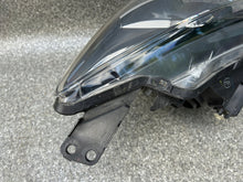 Laden Sie das Bild in den Galerie-Viewer, Frontscheinwerfer Mazda 2 Dj DB5J-51040 Links Scheinwerfer Headlight SCH2128649338ra