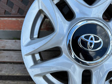 Load image into Gallery viewer, 1x Alufelge 15 Zoll 5.0" 4x100 39ET Toyota Yaris Rim Wheel FEL8902203503ow