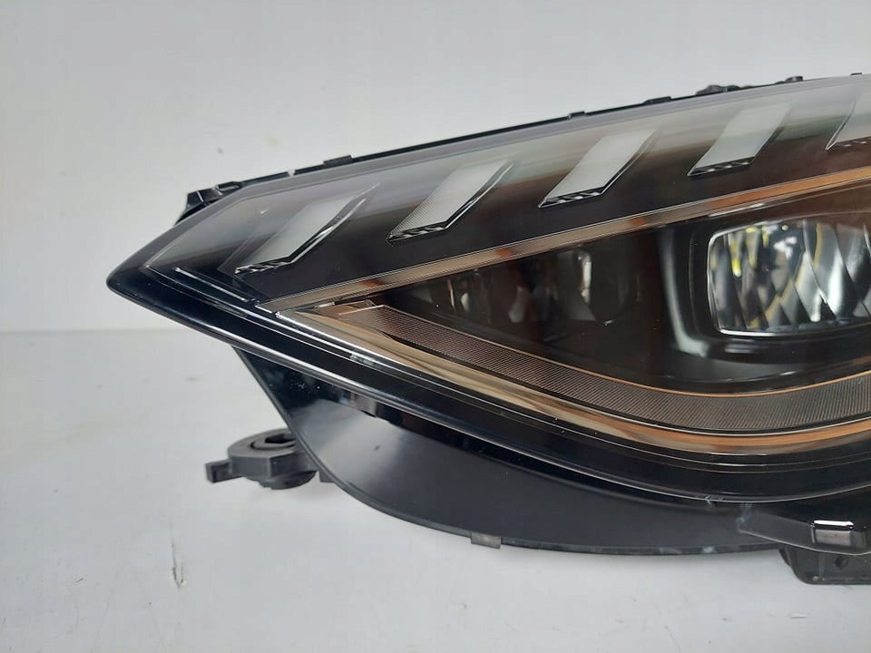 Frontscheinwerfer Audi A4 B9 8W0941033D Links Scheinwerfer Headlight