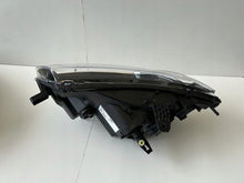 Laden Sie das Bild in den Galerie-Viewer, Frontscheinwerfer Dacia Sandero 260105344R LED Rechts Scheinwerfer Headlight