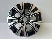 Load image into Gallery viewer, 1x Alufelge 17 Zoll A2064013900 Mercedes-Benz W206 Rim Wheel FEL6970063291dp