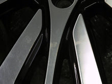 Laden Sie das Bild in den Galerie-Viewer, 1x Alufelge 18 Zoll 7.0&quot; 5x114.3 35ET 403001989 Renault Espace Fluence Talisman