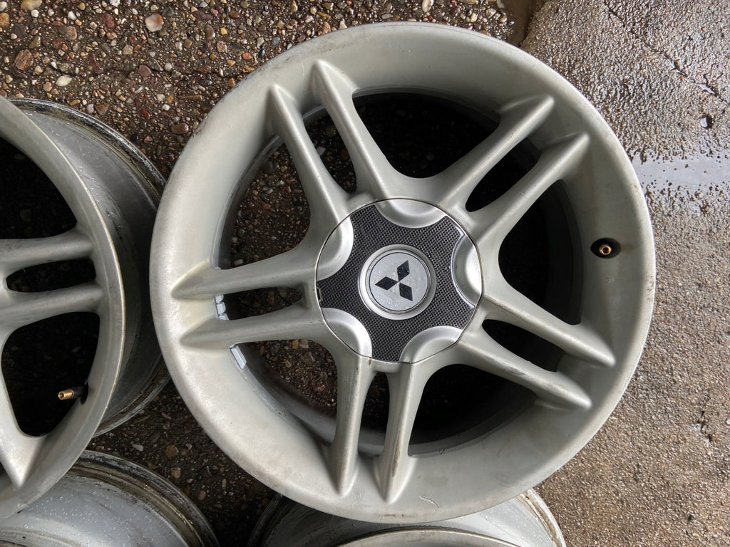 4x Alufelge 16 Zoll 7.5" 5x114.3 35ET Silber Dacia Rim Wheel FEL6566769568ds