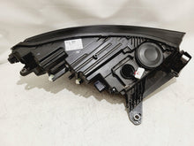 Laden Sie das Bild in den Galerie-Viewer, Frontscheinwerfer Skoda Enyaq 5LB941015 LED Links Scheinwerfer Headlight