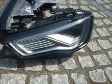 Load image into Gallery viewer, Frontscheinwerfer Audi A3 8V0941033AF Ein Stück (Rechts oder Links) Headlight