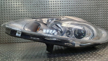 Laden Sie das Bild in den Galerie-Viewer, Frontscheinwerfer Ford Fiesta I S26380845 Links Scheinwerfer Headlight SCH6924404526wc