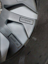 Laden Sie das Bild in den Galerie-Viewer, 1x Alufelge 19 Zoll 7.0&quot; 5x112 43ET 565601025AJ Skoda Kodiaq Rim Wheel