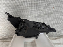 Laden Sie das Bild in den Galerie-Viewer, Frontscheinwerfer Mitsubishi Space Star Links Scheinwerfer Headlight