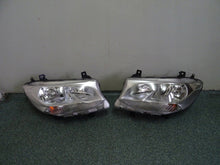 Laden Sie das Bild in den Galerie-Viewer, Frontscheinwerfer Mercedes-Benz Sprinter A9109060000 Rechts oder Links
