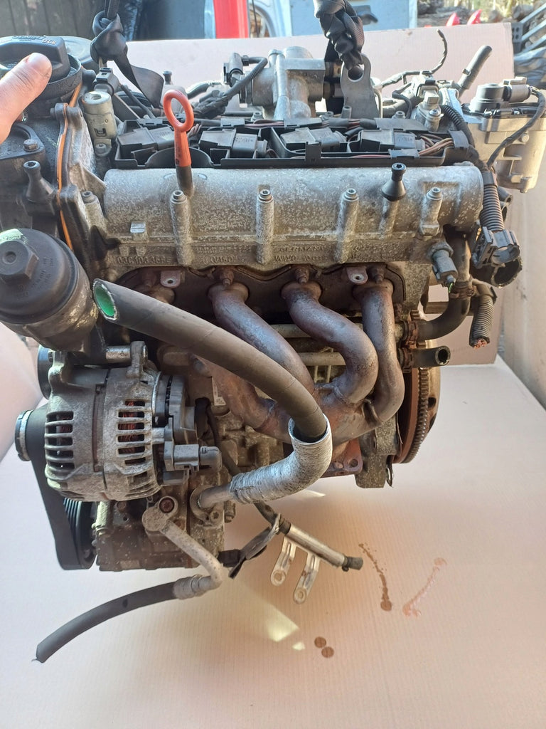 Motor VW Passat BLF 1.6 FSI 115PS 85kW 167TKm Benzin Engine Komplett