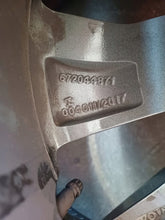 Load image into Gallery viewer, 1x Alufelge 17 Zoll 7.0" 5x108 46ET 672044871 Toyota I Rim Wheel FEL3353181071uh