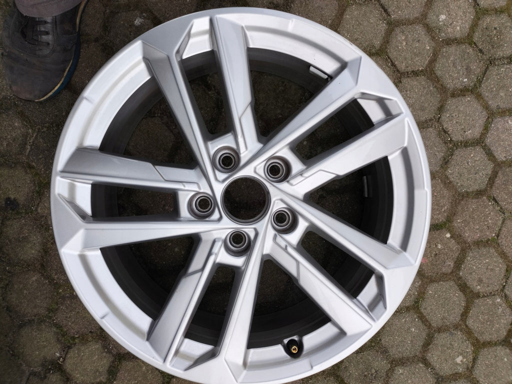 4x Alufelge 17 Zoll 6.5" 5x112 43ET Glanz Silber 8Y0601025L Audi A3 I Rim Wheel FEL1782571461kf