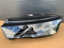 Laden Sie das Bild in den Galerie-Viewer, Frontscheinwerfer Skoda Octavia IV 5E4941015A Full LED Links Headlight SCH9703053932fd