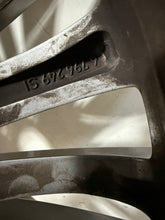 Load image into Gallery viewer, 1x Alufelge 18 Zoll 8.0" 5x120 6796249 BMW 3 F30 F31 Rim Wheel FEL2481250261sf