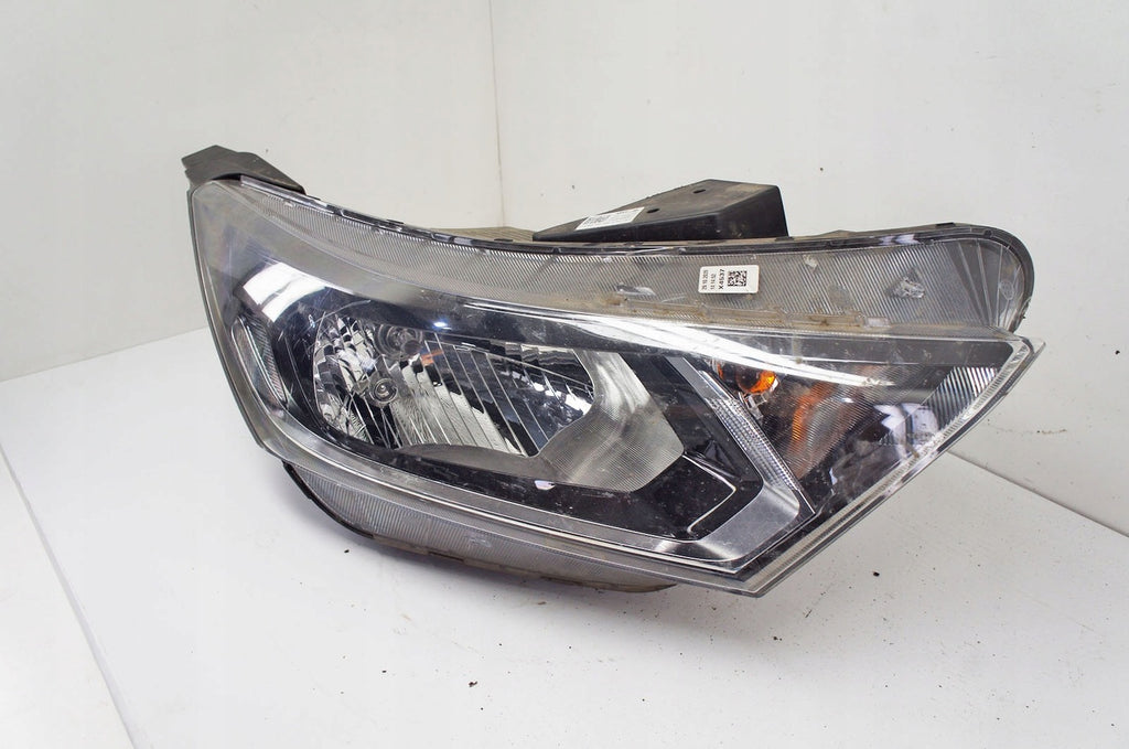 Frontscheinwerfer Hyundai I20 III UC063 92102-Q0050 Rechts Headlight