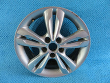 Load image into Gallery viewer, 1x Alufelge 17 Zoll 6.5&quot; 5x114.3 48ET 52910-2Y200 Hyundai Ix35 Rim Wheel