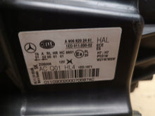 Laden Sie das Bild in den Galerie-Viewer, Frontscheinwerfer Mercedes-Benz Sprinter 906 A9068202461 Halogen Rechts SCH4498924633rk