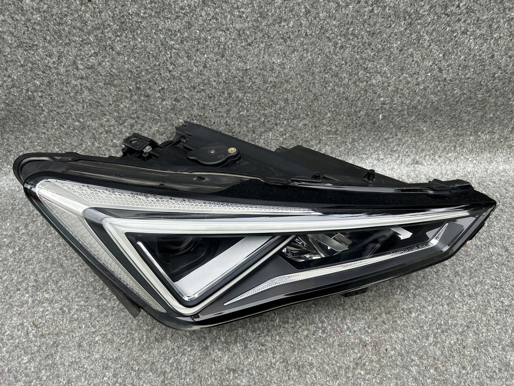Frontscheinwerfer Seat Tarraco 5FJ941008E Rechts Scheinwerfer Headlight SCH8622323639yi