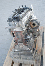 Laden Sie das Bild in den Galerie-Viewer, Motor Mercedes-Benz Sprinter 906 651957 2.2 CDI 129PS 95kW 170TKm Unkomplett MOT1363097602zz