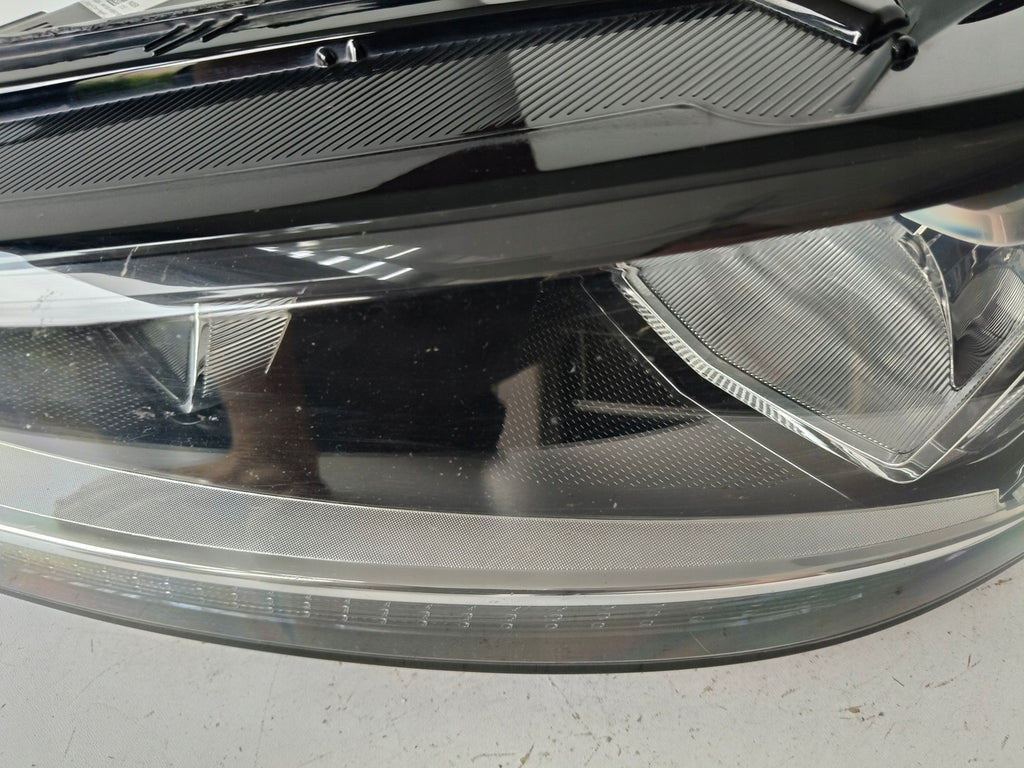 Frontscheinwerfer VW Touran 5TB941005A Ein Stück (Rechts oder Links) Headlight SCH2202070949bp