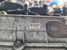 Laden Sie das Bild in den Galerie-Viewer, Motor Mazda 5 LF6P 2.0 155PS 210TKm Benzin Engine Unkomplett