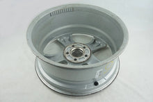 Laden Sie das Bild in den Galerie-Viewer, 1x Alufelge 17 Zoll 7.5&quot; 5x108 50ET Glanz Silber 31423850 Volvo Xc60 Xc40