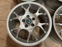 Laden Sie das Bild in den Galerie-Viewer, 4x Alufelge 15 Zoll 7.0" 5x100 35ET Glanz Silber Seat I Rim Wheel FEL9594918644qp