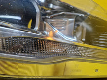 Laden Sie das Bild in den Galerie-Viewer, Frontscheinwerfer Ford Kuga GV41-13D154-AF Xenon Rechts Scheinwerfer Headlight SCH7536272564aq