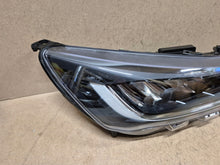 Laden Sie das Bild in den Galerie-Viewer, Frontscheinwerfer Ford Focus NX7B-13E014-CF Full LED Rechts Headlight SCH1940846652wt