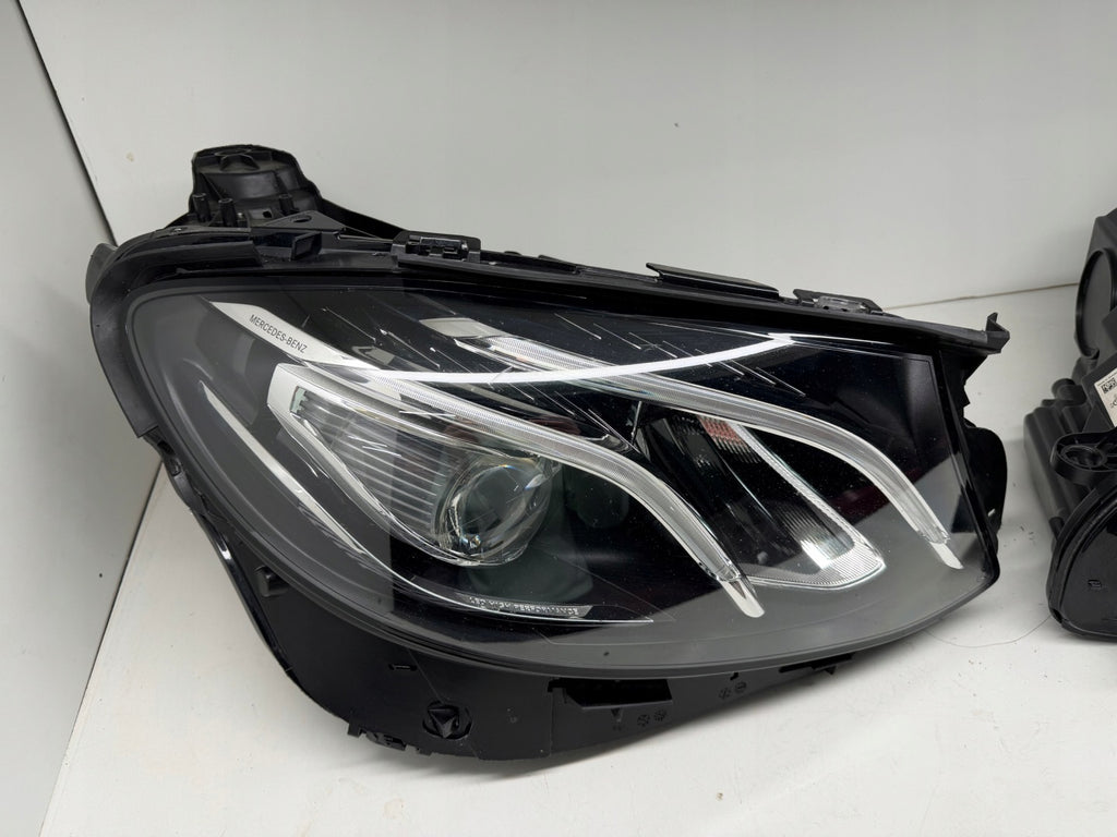 Frontscheinwerfer Mercedes-Benz W213 A2139064004 Ein Stück (Rechts oder Links) SCH4223305865ka