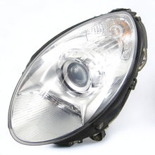 Laden Sie das Bild in den Galerie-Viewer, Frontscheinwerfer Mercedes-Benz W251 A2518202161 Links Scheinwerfer Headlight