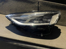 Load image into Gallery viewer, Frontscheinwerfer Audi A4 B9 8W0941011 Full LED Ein Stück (Rechts oder Links)