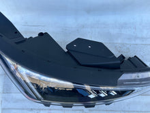 Laden Sie das Bild in den Galerie-Viewer, Frontscheinwerfer Hyundai Elantra 92102-F2 LED Rechts Scheinwerfer Headlight