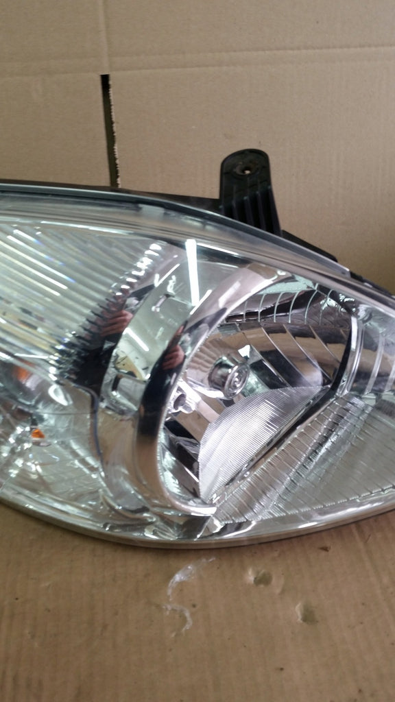 Frontscheinwerfer Hyundai Matrix 92101-10010 Ein Stück (Rechts oder Links)