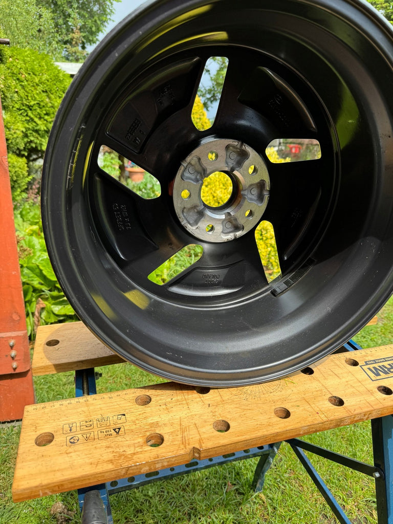 1x Alufelge 17 Zoll 7.0" 5x114.3 50ET Glanz Graphit 52910-DD100 Hyundai Kona Mg