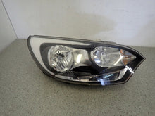 Laden Sie das Bild in den Galerie-Viewer, Frontscheinwerfer Kia Rio III Rechts Scheinwerfer Headlight
