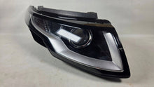 Laden Sie das Bild in den Galerie-Viewer, Frontscheinwerfer Land Rover Evoque GJ3213W029BD 05042010019548608 Rechts SCH9041779271cw