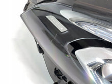 Laden Sie das Bild in den Galerie-Viewer, Frontscheinwerfer Mercedes-Benz W177 A1779063805 Rechts Scheinwerfer Headlight SCH6454263055nf