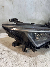Laden Sie das Bild in den Galerie-Viewer, Frontscheinwerfer Cupra Born 10F941008K Rechts Scheinwerfer Headlight SCH3365142694cz
