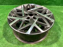 Load image into Gallery viewer, 1x Alufelge 18 Zoll 7.5&quot; 5x114.3 50ET 52910-CM300 Hyundai Kona Rim Wheel