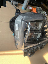 Load image into Gallery viewer, Frontscheinwerfer Hyundai Tucson 92101N7100 92102N7100 Rechts oder Links