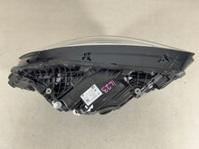 Laden Sie das Bild in den Galerie-Viewer, Frontscheinwerfer Mercedes-Benz W247 A2479064104 LED Links Headlight