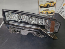 Laden Sie das Bild in den Galerie-Viewer, Frontscheinwerfer Skoda Octavia I 5E4941010 Rechts Scheinwerfer Headlight SCH2726691057cx