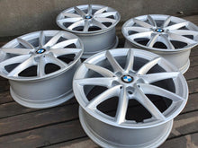 Laden Sie das Bild in den Galerie-Viewer, 4x Alufelge 17 Zoll 7.5" 5x112 52ET Glanz Silber 6856061- BMW F45 F39 X1 F48 F46 FEL7732444917cm