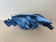 Laden Sie das Bild in den Galerie-Viewer, Frontscheinwerfer Mazda Cx3 Cx-3 D10E-51030 Rechts Scheinwerfer Headlight