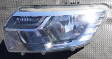 Laden Sie das Bild in den Galerie-Viewer, Frontscheinwerfer Dacia Sandero 260604218R LED Links Scheinwerfer Headlight
